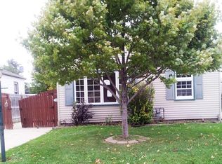 1516 Richard Ave, Racine, WI 53403