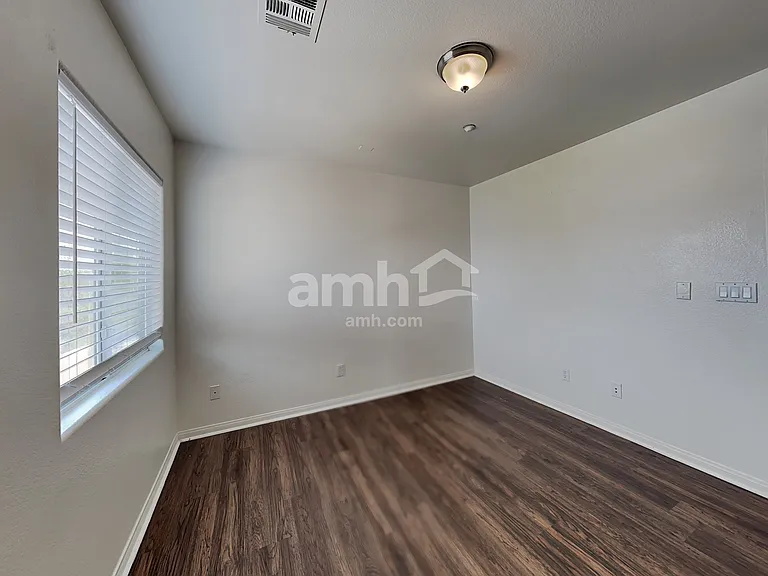 5676 Orangeroot Ct — Photo 15
