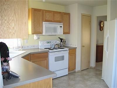 4th image of 20519 193rd Ave E