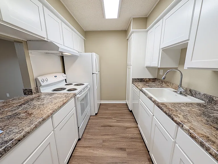 57 Bishop Ln N #3 — Photo 3