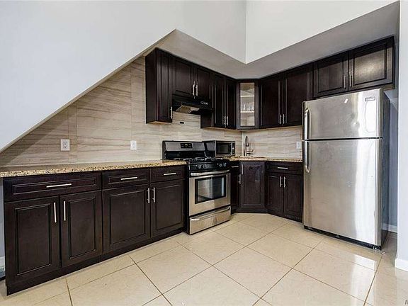 3rd image of 2210 99th St