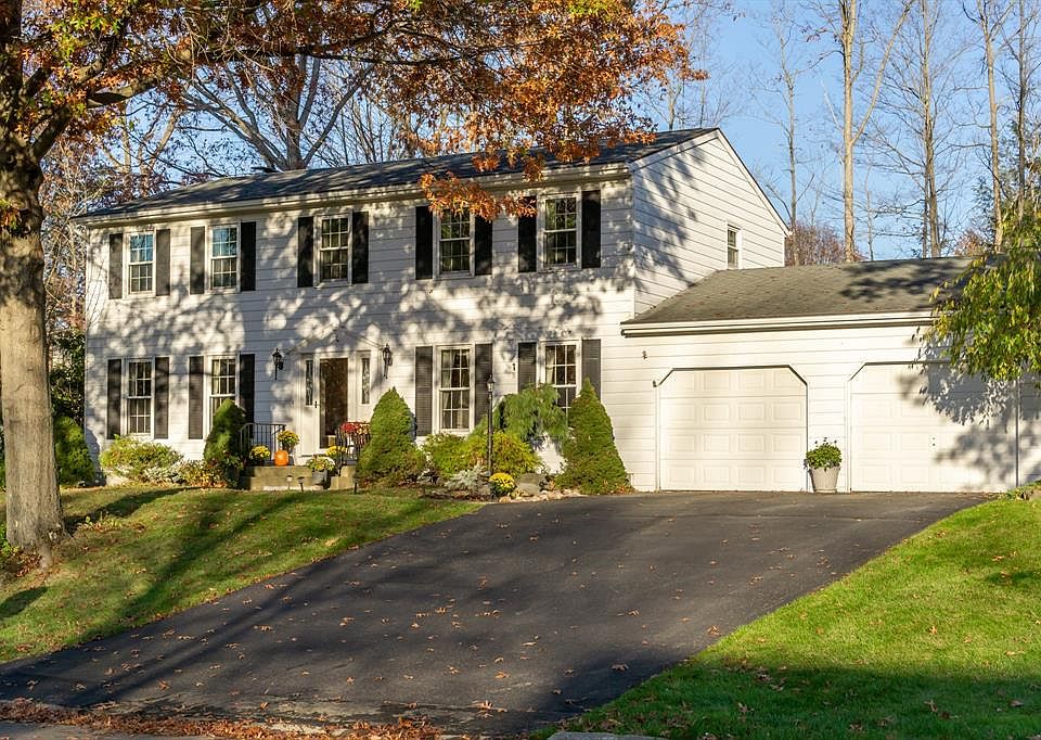 1st image of 59 Elmwood Dr