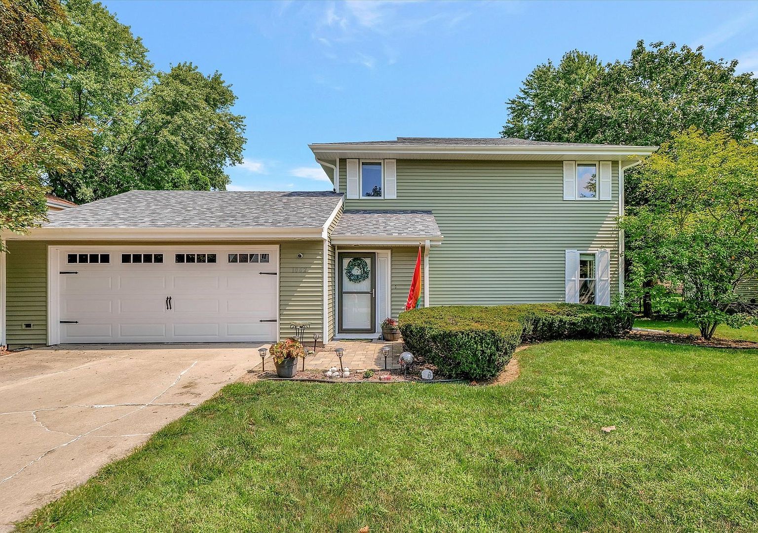 1002 Center St, Mahomet, IL 61853 Zillow