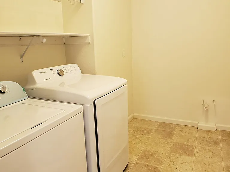 3940 Hidden Grove Ln — Photo 34