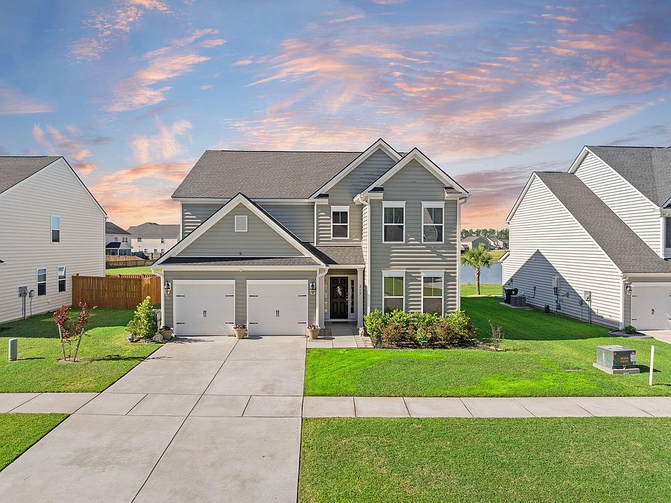 1st image of 215 Squire Pope Rd