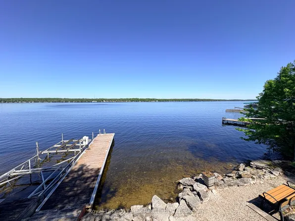 944 Birchcliff Dr, Douro Dummer, ON K0L 2H0