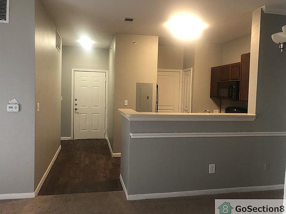 4th image of 5900 Plum Creek Dr