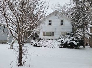 1820 Iowa St, Oshkosh, WI 54902