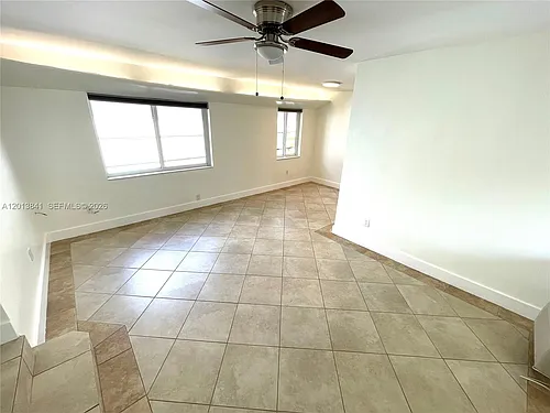 125 Edgewater Dr #11 Photo 1