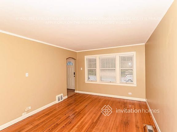 2nd image of 9625 S Maplewood Ave