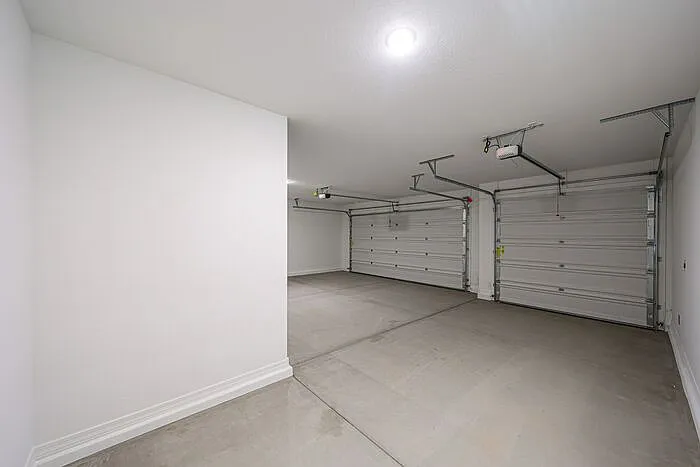 5633 W McNeil St — Photo 44