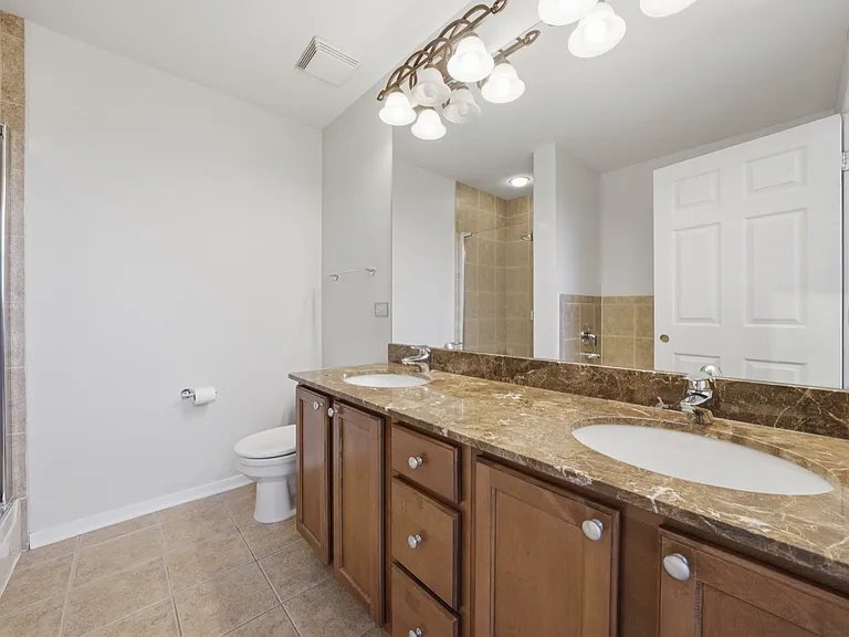 1735 N Paulina St #611 — Photo 26