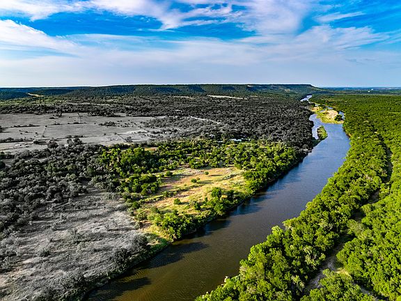 4th image of Fortune Bend Rd