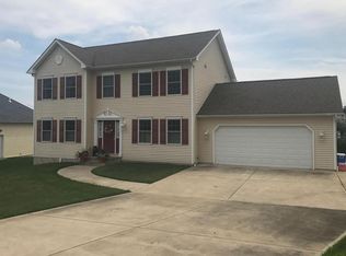 1511 Kozy Dr, Scranton, PA 18504