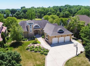 18554 Bearpath Trl, Eden Prairie, MN 55347