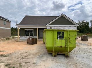 190 Black Oak Dr, Smiths Station, AL 36877