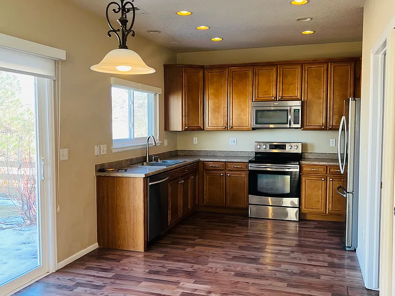 3524 Huron Peak Ave — Photo 4