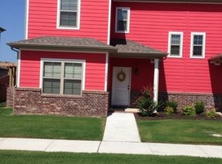 765 N Wordsworth Ln, Fayetteville, AR 72704