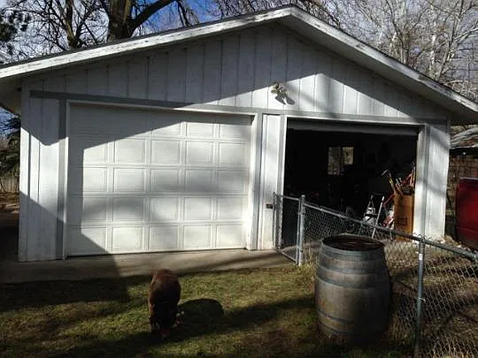3 bed, 1100 sqft, $1,650 — Photo 2
