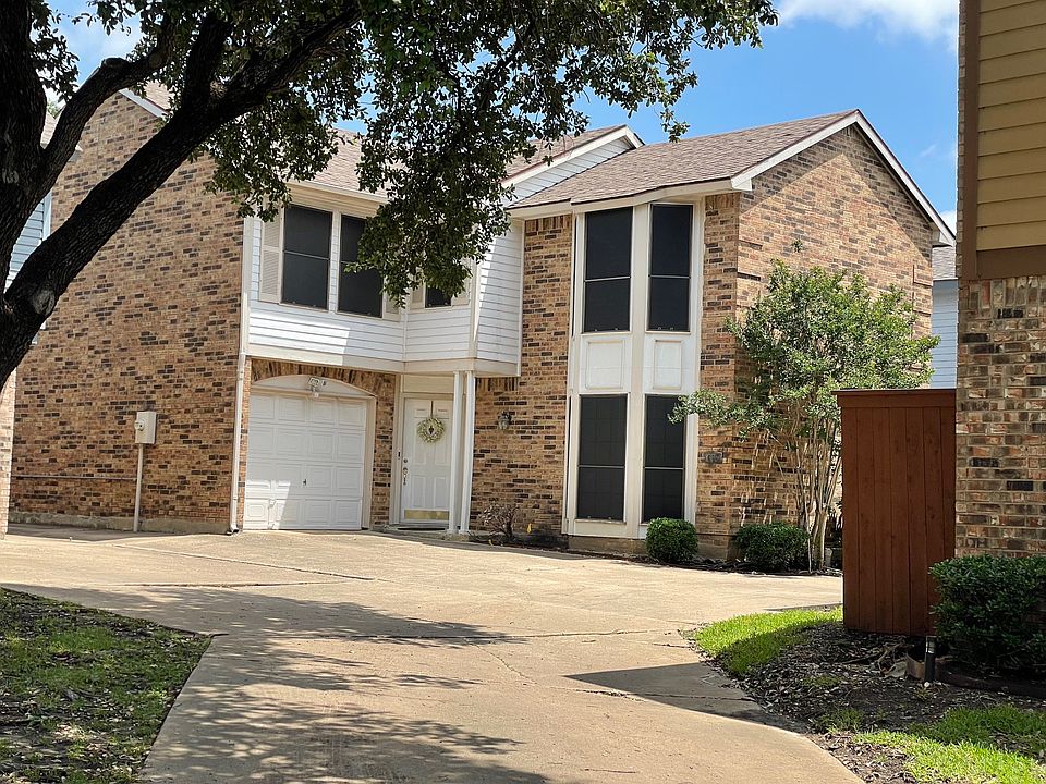 2nd image of 600 Canyon Ln