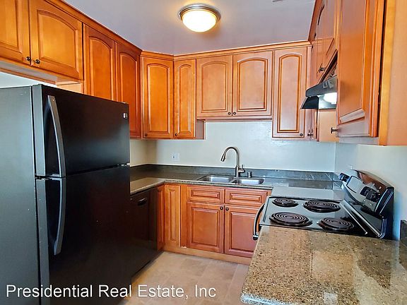 2nd image of 672 Johanna Ave APT D