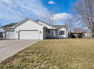 504 Sumerlin Rd NW, Saint Michael, MN 55376