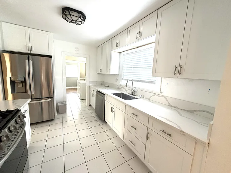 2778 Island Ave — Photo 5