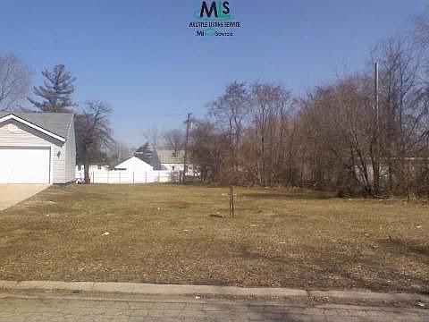 1st image of 37 Gratiot Ct