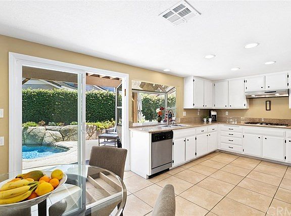 4th image of 6412 E Lookout Ln