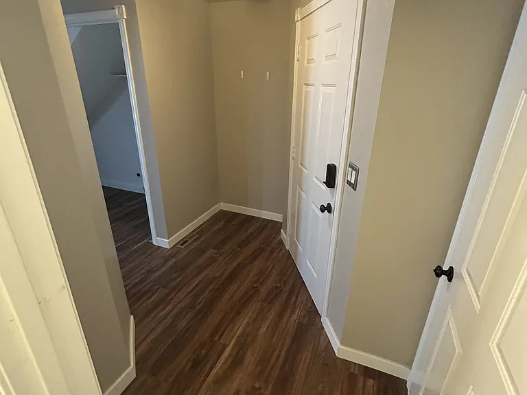2081 S Shoshone St #S — Photo 4