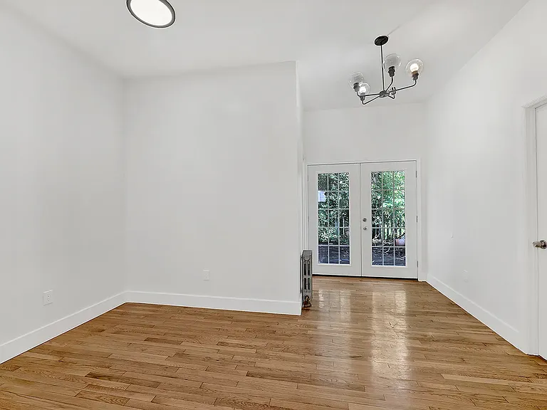 9716 Farragut Rd #1 — Photo 7