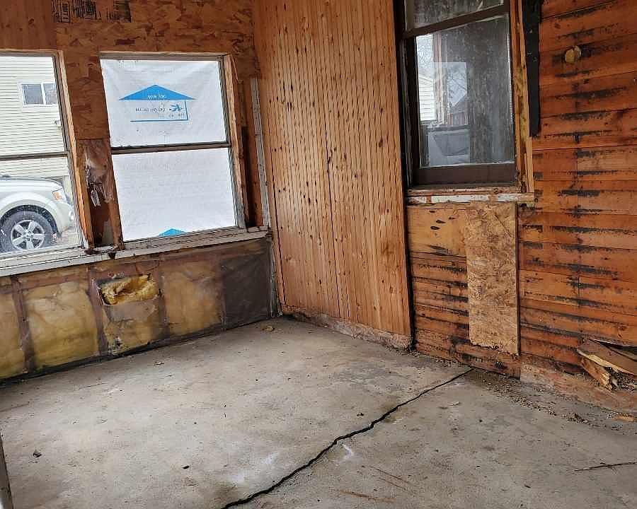 411 Oak St, Grasston, MN 55030 Zillow