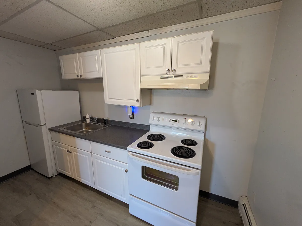 Building Photo - 39 Stonybrook Rd #6