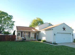 216 Finch Dr, Elyria, OH 44035