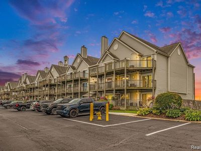 37520 Jefferson Ave APT 202, Harrison Township, MI, 48045