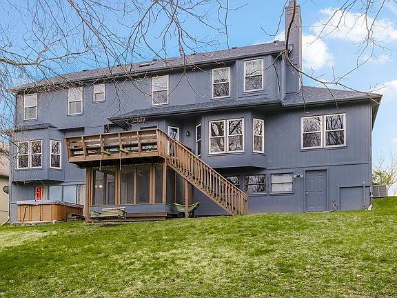 2nd image of 2832 SW Saddlewood Dr