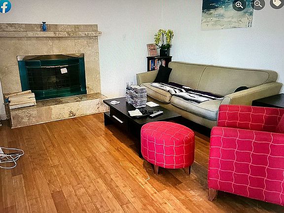2nd image of 158 Wilshire Dr