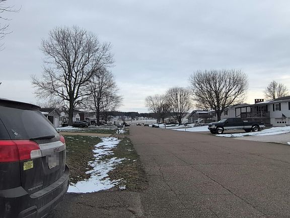5th image of 54400 Hickory Flats Dr
