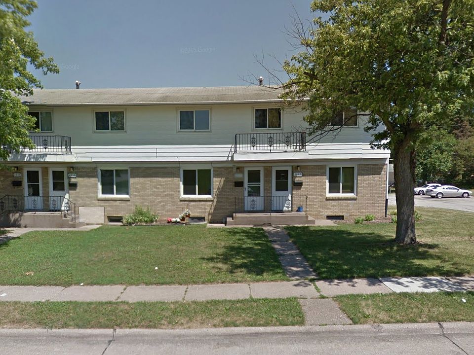 1st image of 2651 N Pine St