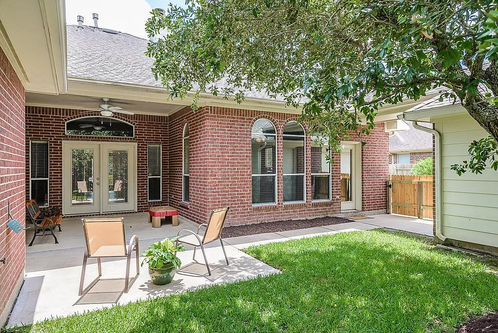 3 bed, 2.5 bath, 3004 sqft, $2,700 — Photo 3