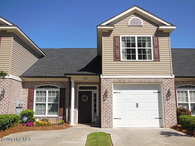 1st image of 817 Mayo Ln