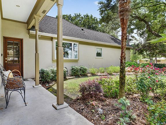 4th image of 100 W Shamrock Dr