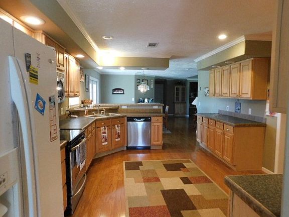 4th image of 5310 NW 52nd Ct