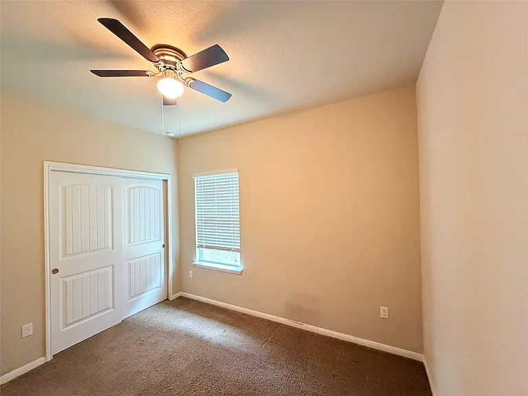 225 Cibolo Creek Dr — Photo 23