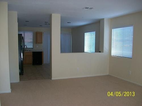 2nd image of 984 Skyforest Dr