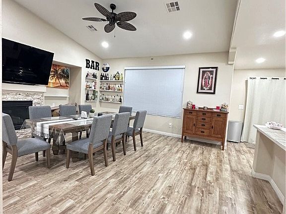 5th image of 1619 Tangerine Rose Dr