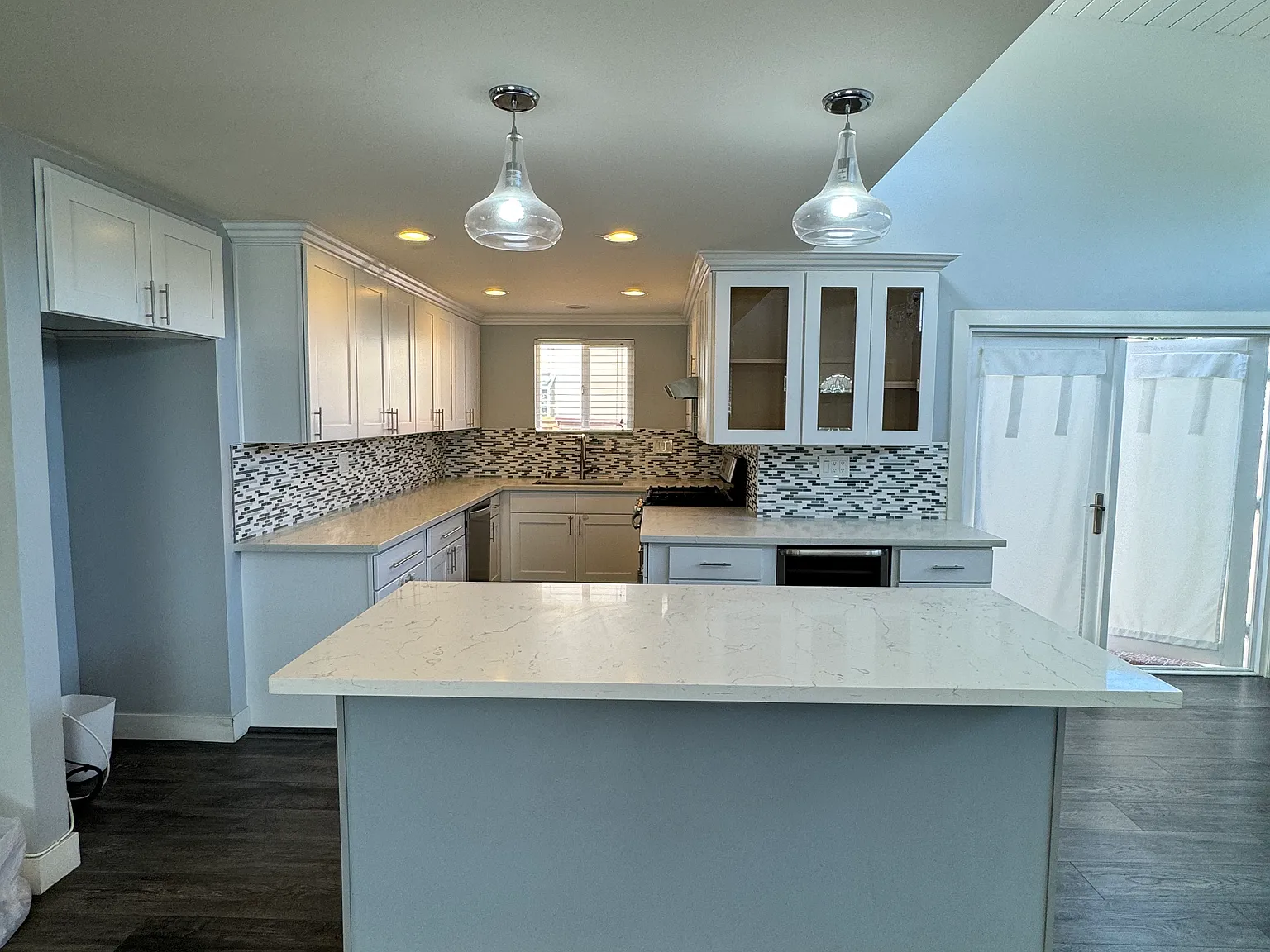 17212 Amie Ave — Photo 3