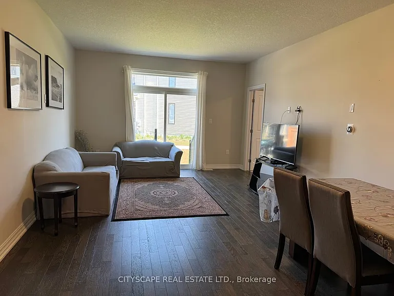 4311 Mann St #13 — Photo 6