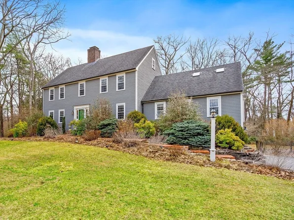 48 Chanticleer Rd, Sudbury, MA 01776