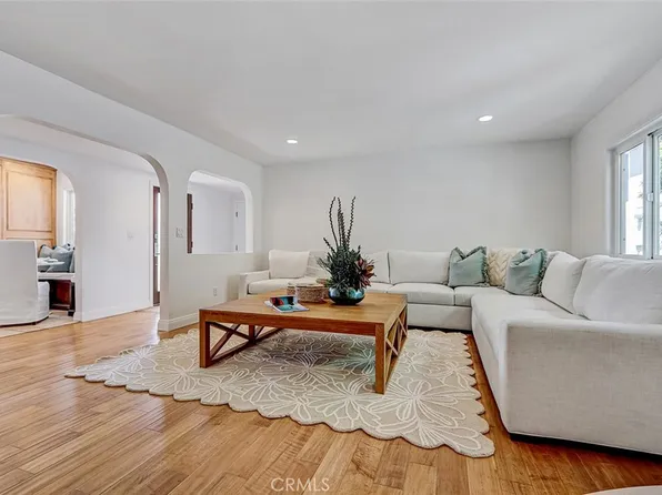 1102 10th St, Hermosa Beach, CA 90254